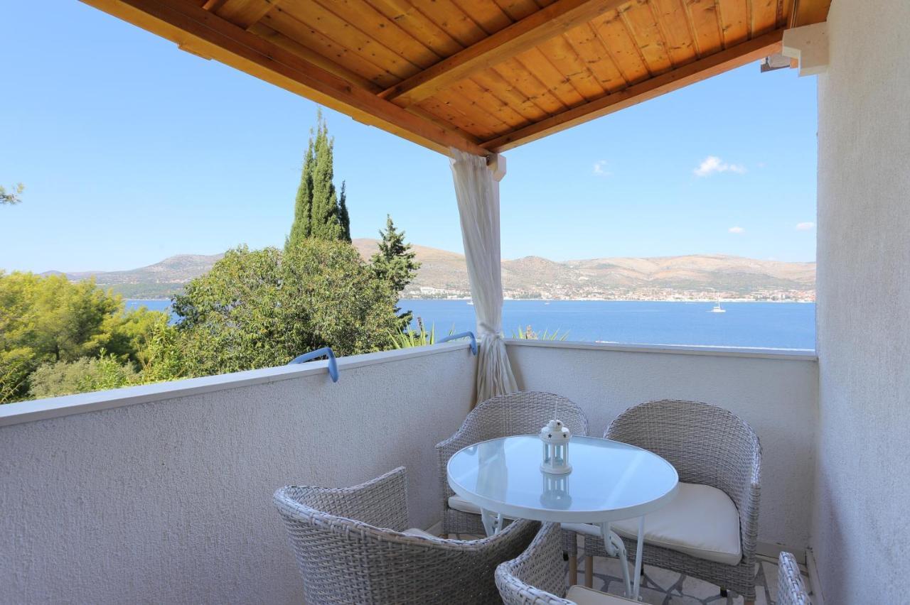 Apartments By The Sea Okrug Donji, Ciovo - 12502 Okrug Gornji Esterno foto