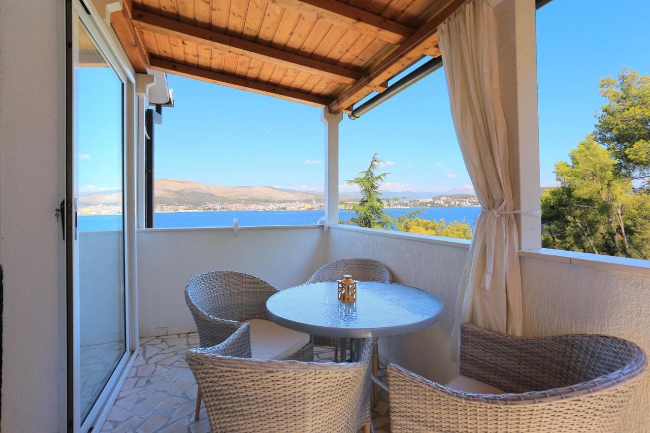 Apartments By The Sea Okrug Donji, Ciovo - 12502 Okrug Gornji Esterno foto